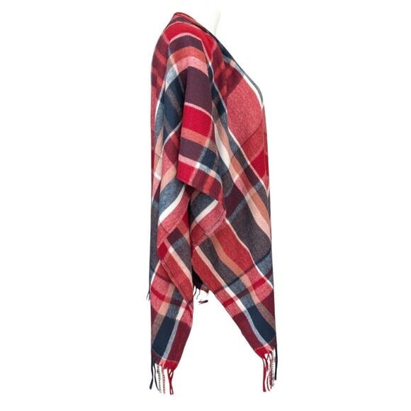 Woolrich Plaid Poncho‎ Women One Size Fringe Ruana Cape Blanket Shawl Scarf Cozy - Picture 4 of 6